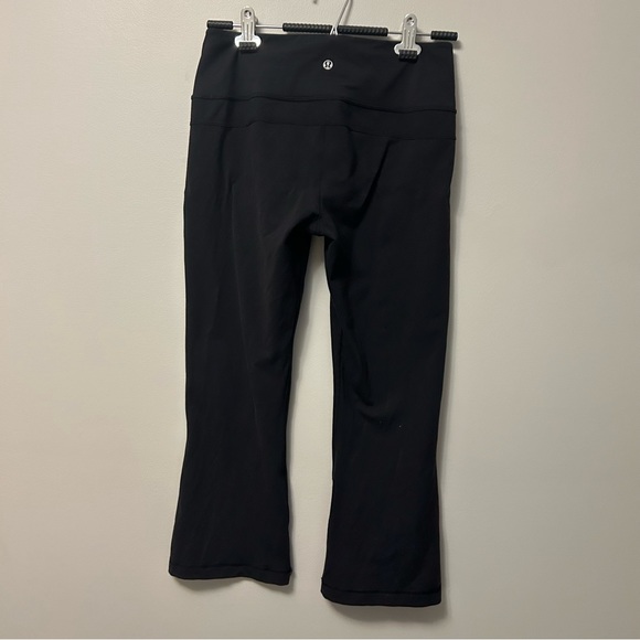 lululemon athletica Pants - Lululemon Flare Cropped Capri Leggings Black size 8
